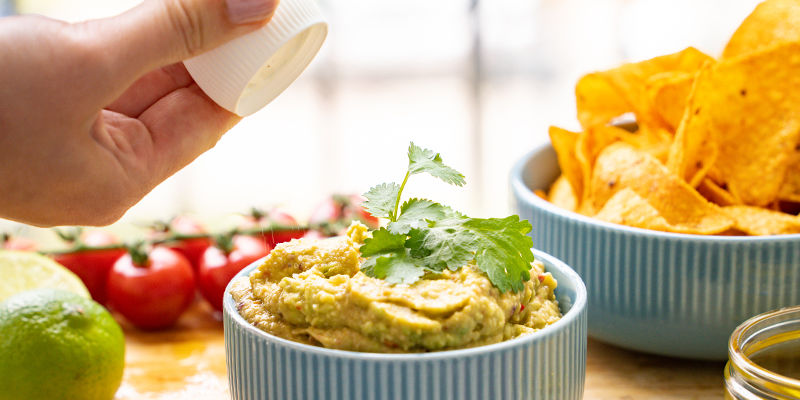 Une Fois Prêt, Versez Votre Guacamole Dans Un Bol