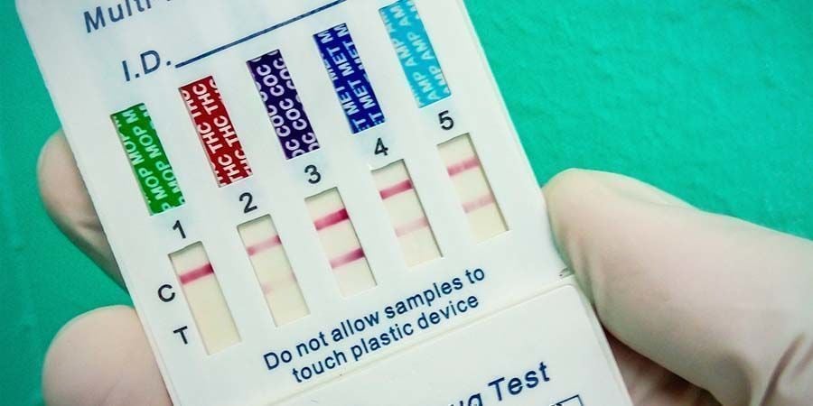 Qu’est-ce qui est considéré comme un test de dépistage de drogue positif ?