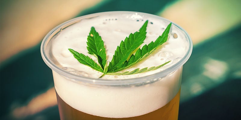 Préparer De L'Alcool Au Cannabis
