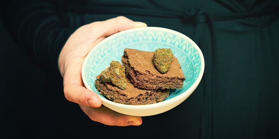 POURQUOI FAIRE DES BROWNIES À L’HERBE ?