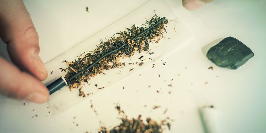 COMMENT PRÉPARER VOTRE HASCH POUR LE FUMER