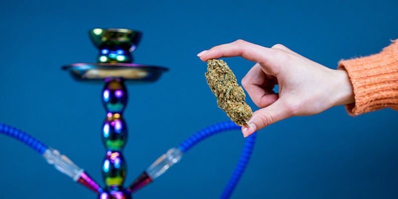 Peut-on consommer du cannabis dans une chicha ?
