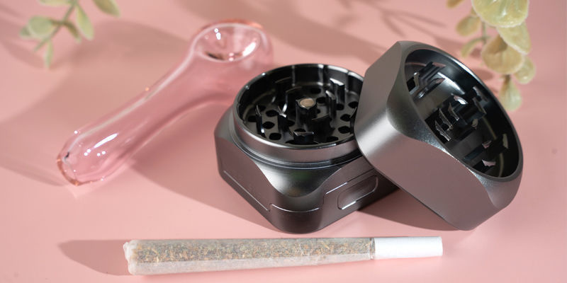 Grinder Large (Marley Natural)