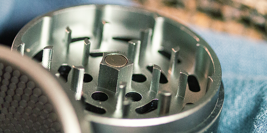 Grinders À Cannabis En Métal grinders à cannabis en métal