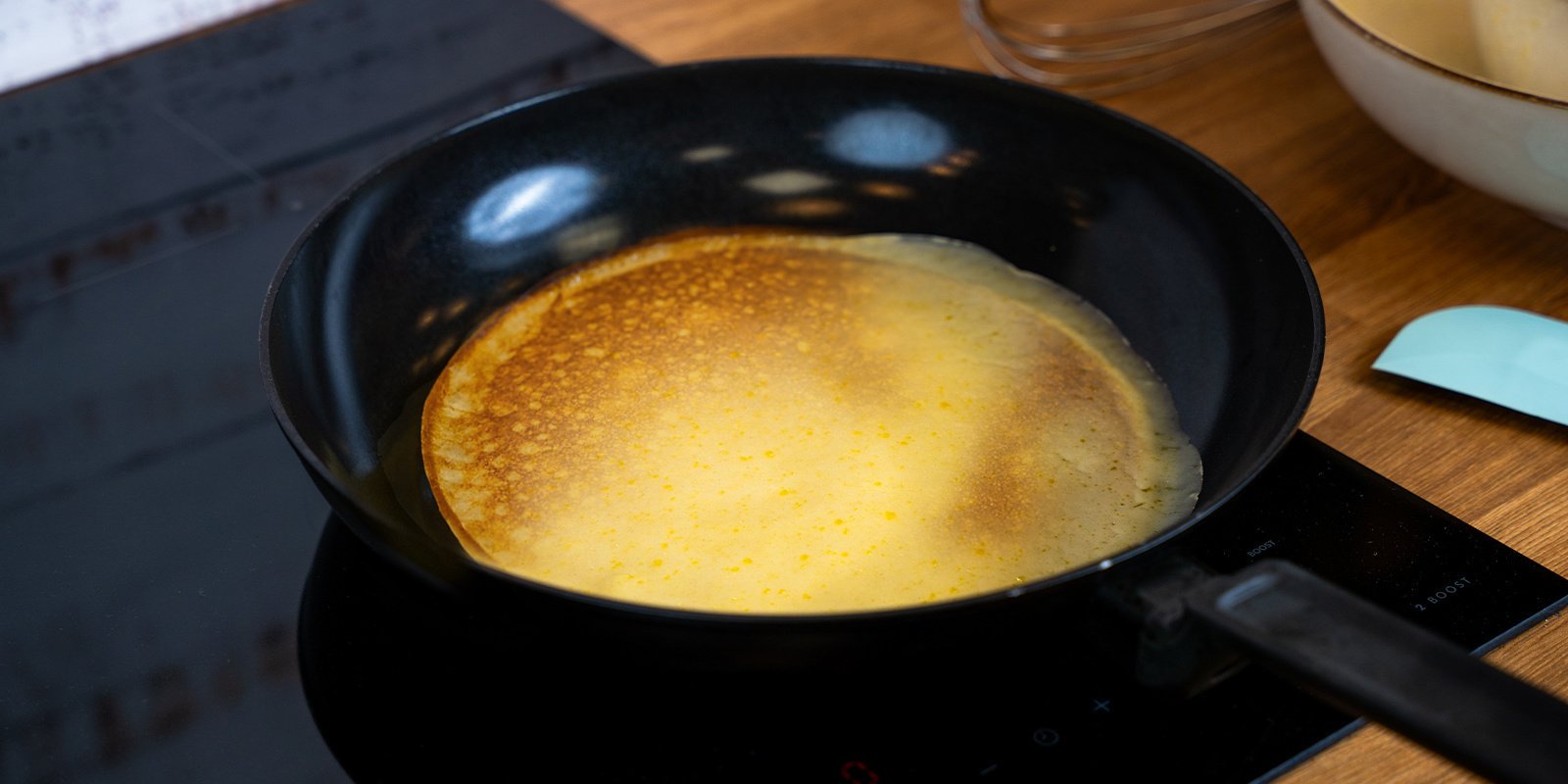 Retournez vos pancakes dès que des bulles apparaissent à la surface