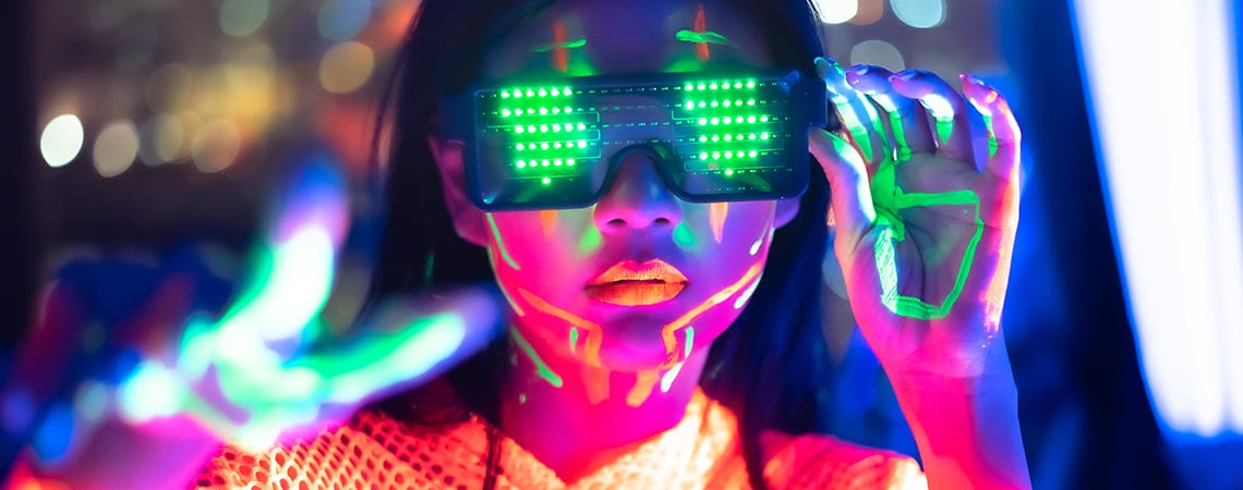 Peut-on tripper seul ? Le guide du psychonaute solitaire