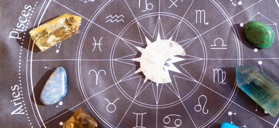 Quelle pierre correspond à votre signe astrologique ?
