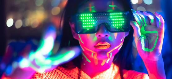 Peut-on tripper seul ? Le guide du psychonaute solitaire